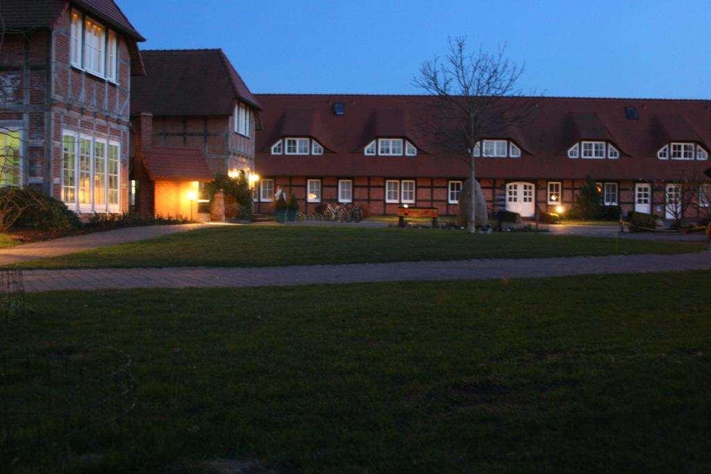 Flair Seehotel Zielow Ludorf Экстерьер фото